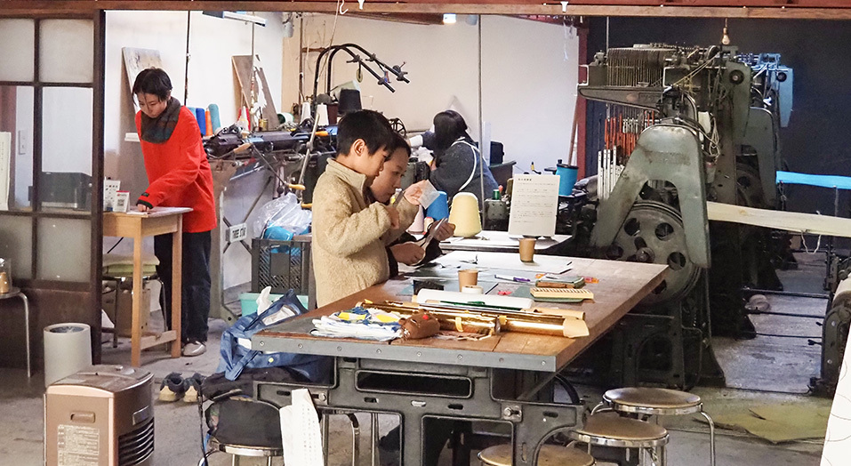 株式会社奥田染工場<br />
プリント工場にある材料でオリジナルオーナメント製作